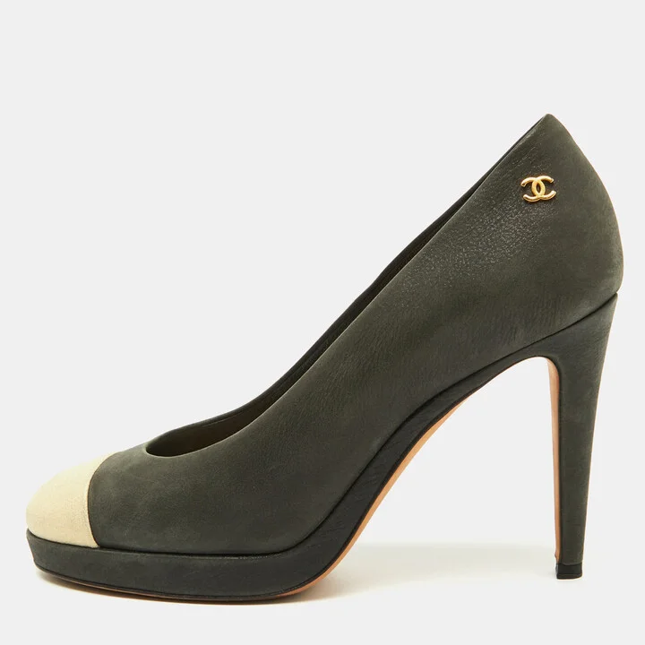 Chanel Dark Grey/Gold Leather CC Cap Toe Pumps Size 37