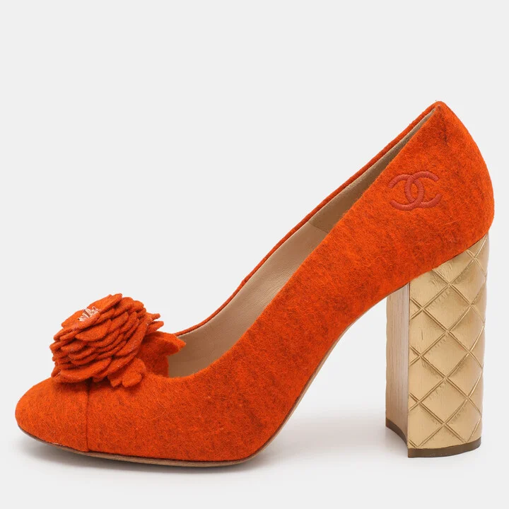 Chanel Orange Felt Embellished Quilted Block Heel Pumps Size 40