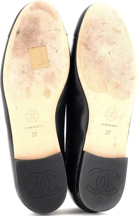CHANEL Women's Cap Toe Ankle Chain Ballerina Flats Leather with Faux Pearls - Image 4