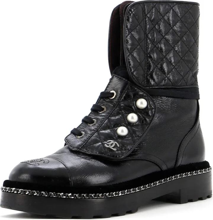 CHANEL Women's Cap Toe CC Chain Around Pearl Combat Boots Leather