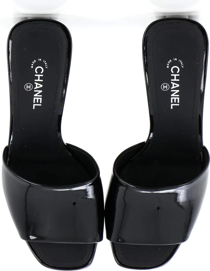 CHANEL Women's CC Block Heeled Mule Sandals Patent - Image 2