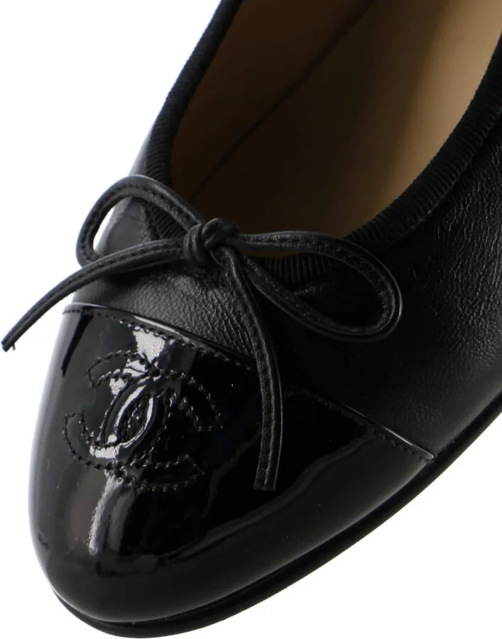 CHANEL Women's CC Cap Toe Bow Ballerina Flats Leather and Patent - Image 5