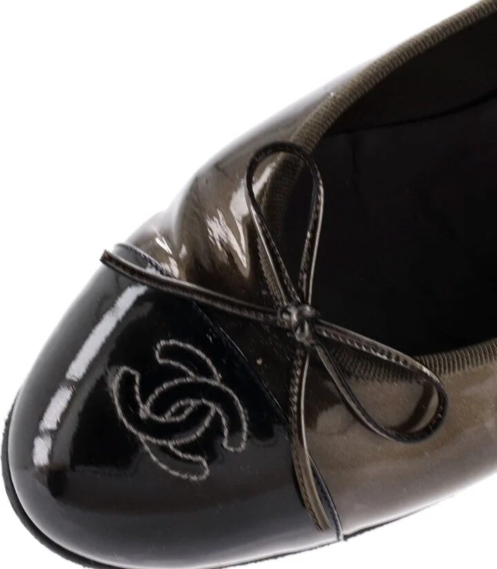 CHANEL Women's CC Cap Toe Bow Ballerina Flats Patent - Image 5