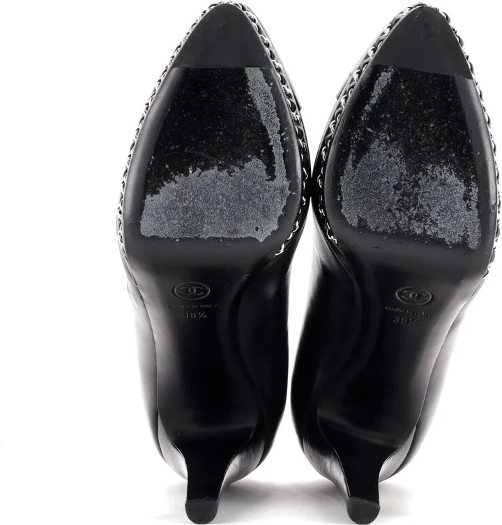 CHANEL Women's CC Cap Toe Chain Around Pumps Leather - Image 4