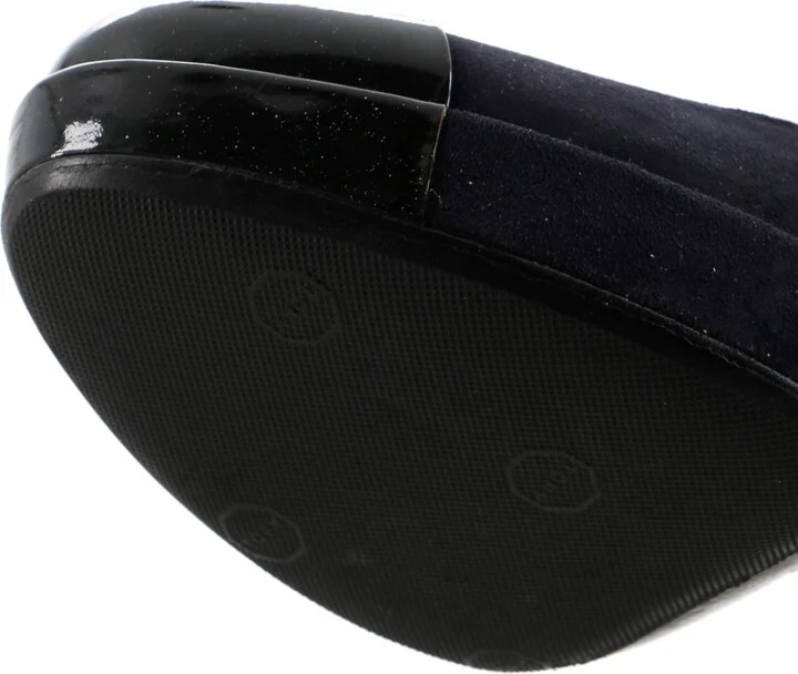 CHANEL Women's CC Cap Toe Logo Heel Pumps Suede with Patent - Image 5