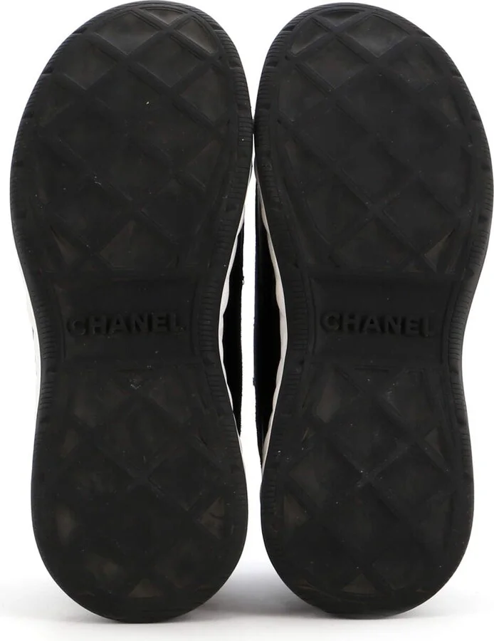 CHANEL Women's CC Cap Toe Logo Sneakers Mixed Fibers - Image 4