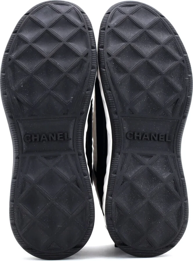 CHANEL Women's CC Cap Toe Logo Sneakers Suede and Mixed Fibers - Image 4