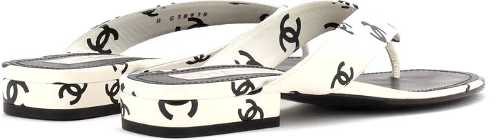 CHANEL Women's CC Coco Beach Thong Sandals Printed Leather - Image 3