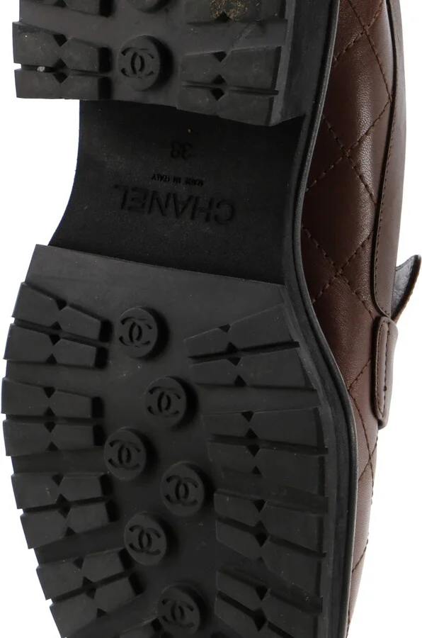 CHANEL Women's CC Loafers Quilted Leather - Image 6
