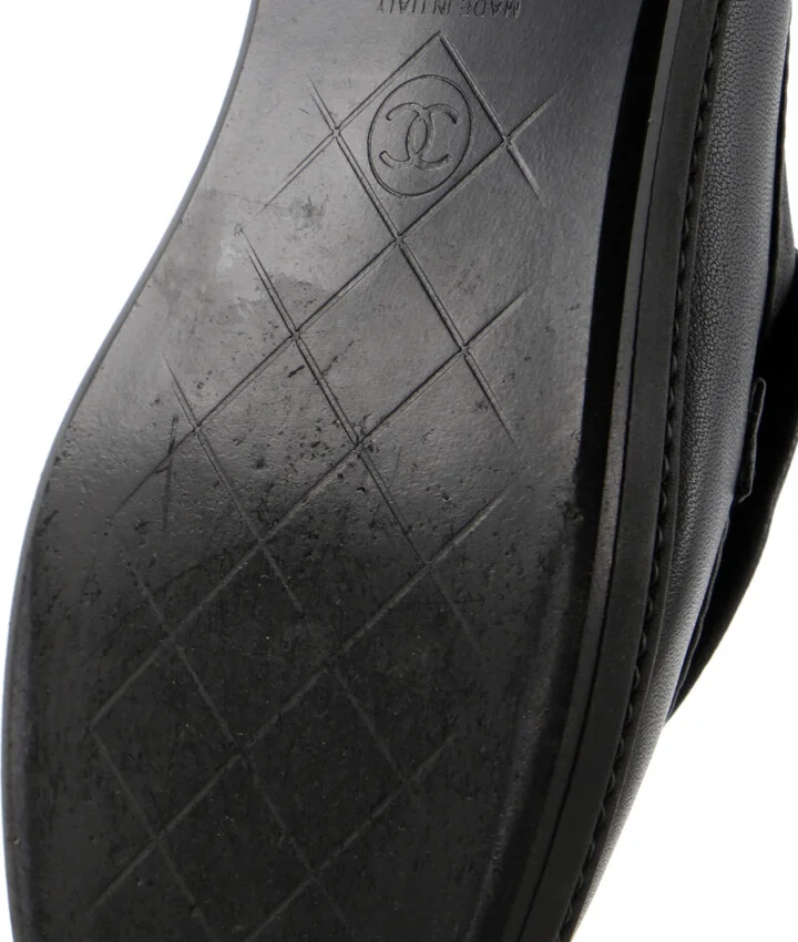 CHANEL Women's CC Loafers Quilted Leather - Image 6
