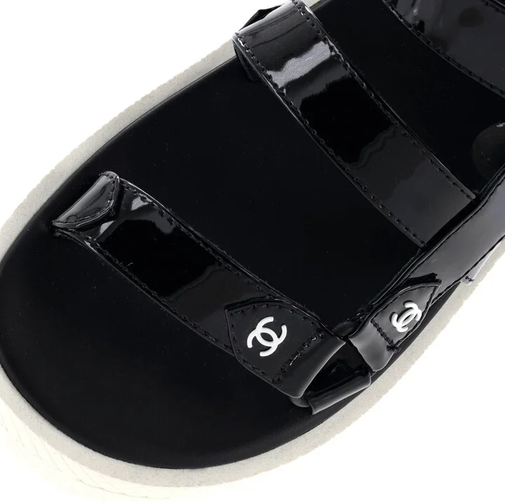 CHANEL Women's CC Logo Strappy Slingback Platform Sandals Patent - Image 5