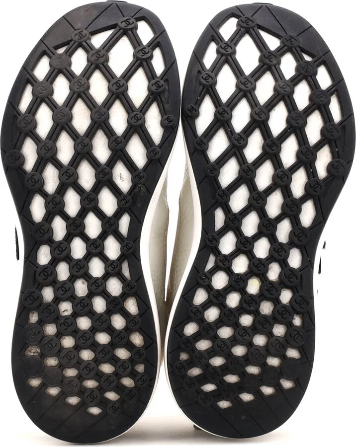 CHANEL Women's CC Low-Top Sneakers Leather and Mesh - Image 4