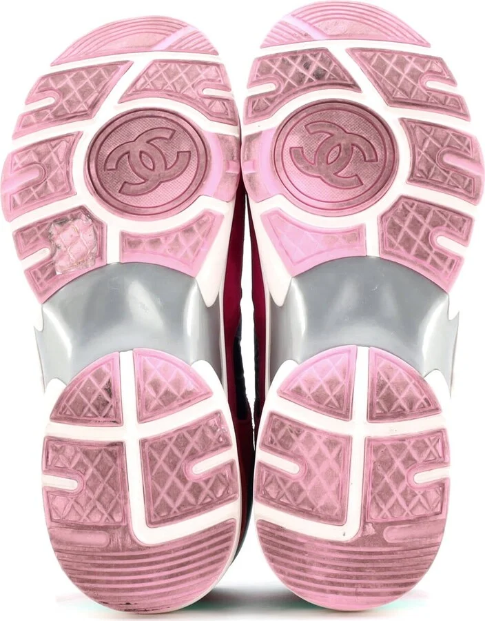 CHANEL Women's CC Low-Top Sneakers Suede and Fabric - Image 4