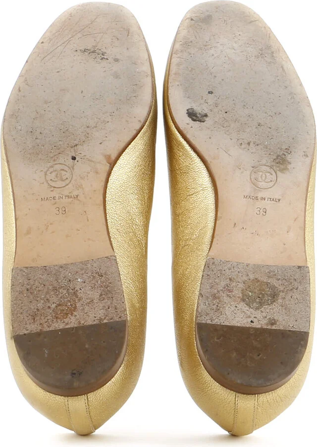 CHANEL Women's CC Mocassin Loafers Leather with Metal - Image 4