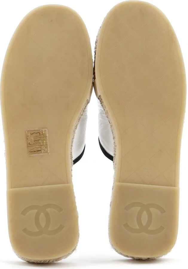 CHANEL Women's CC Mule Espadrilles Leather - Image 4