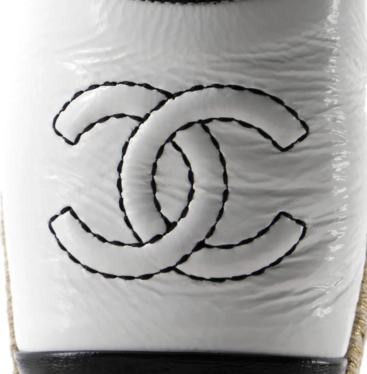 CHANEL Women's CC Mule Espadrilles Leather - Image 5