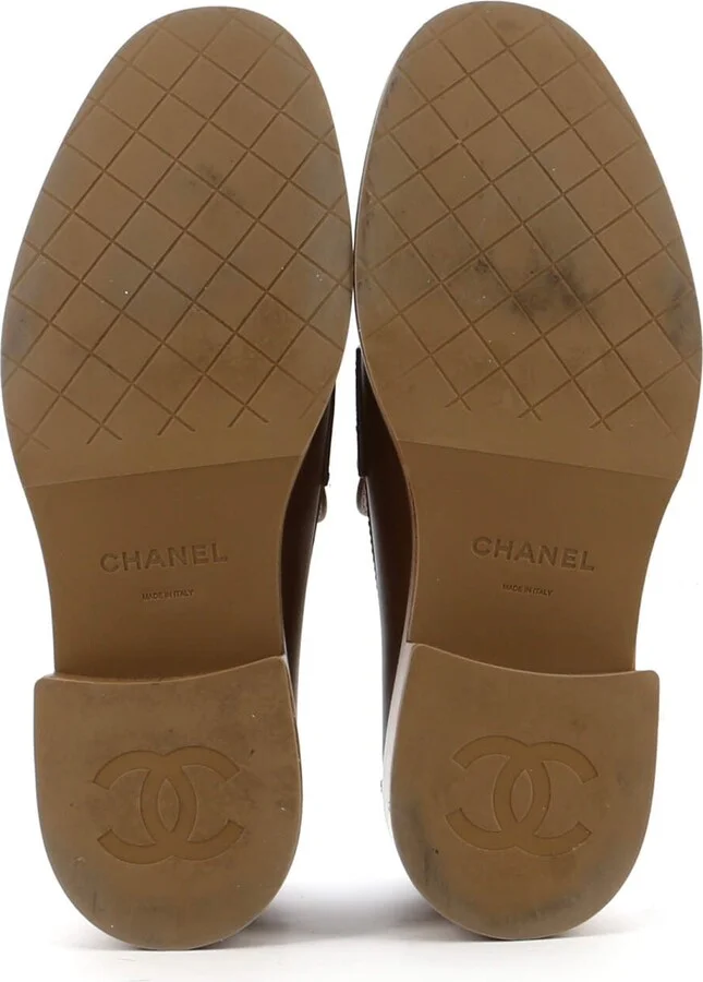 CHANEL Women's CC Platform Loafers Leather - Image 4