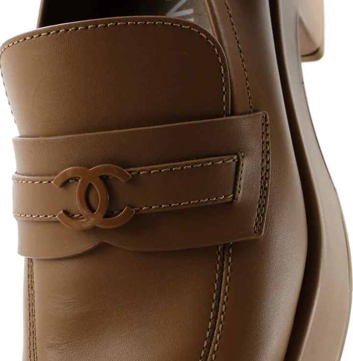 CHANEL Women's CC Platform Loafers Leather - Image 5