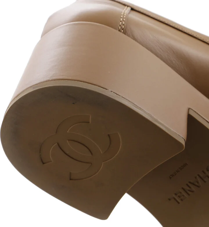 CHANEL Women's CC Platform Loafers Leather - Image 6
