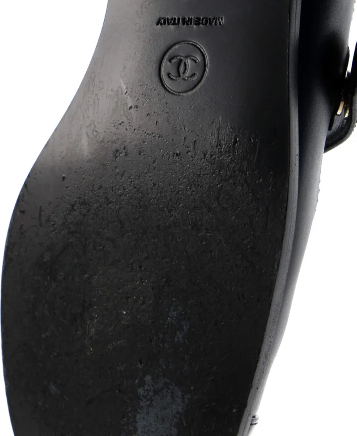CHANEL Women's CC Turnlock Mary Jane Flats Leather with Patent - Image 6