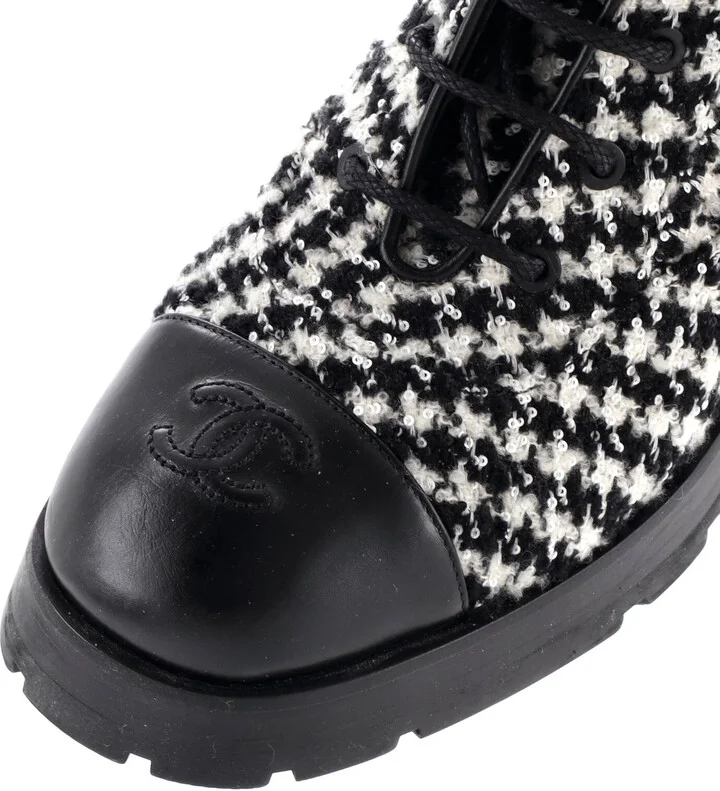 CHANEL Women's Chain CC Cap Toe Lace Up Combat Boots Tweed and Leather - Image 5