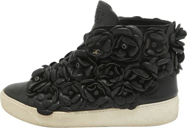 Chanel Women's Leather Sneaker, Size 38.5 (Authentic Pre-Loved) - Image 2