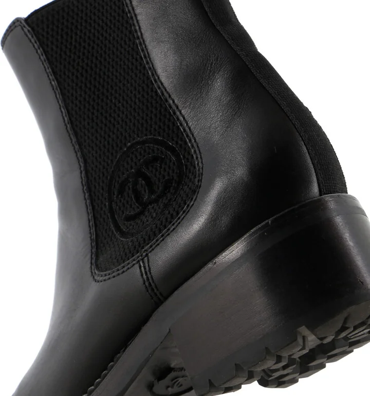 CHANEL Women's Logo Ankle Boots Leather - Image 6