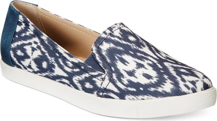 Charaa Womens Padded Insole Canvas Slip-On Sneakers