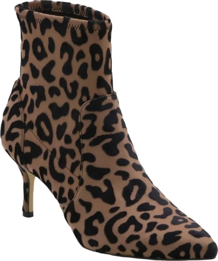 Charles by Charles David Women's ARBER Fashion Boot