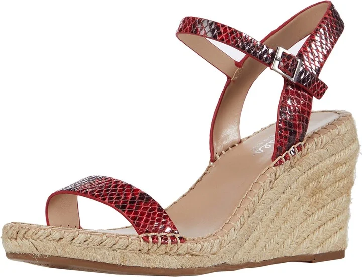 CHARLES BY CHARLES DAVID womens Noble Platform