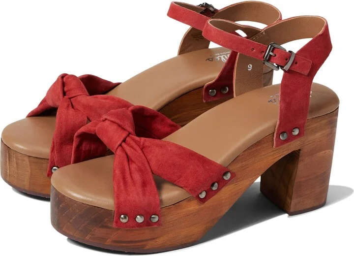 CHARLES BY CHARLES DAVID Women's Uniform Platform