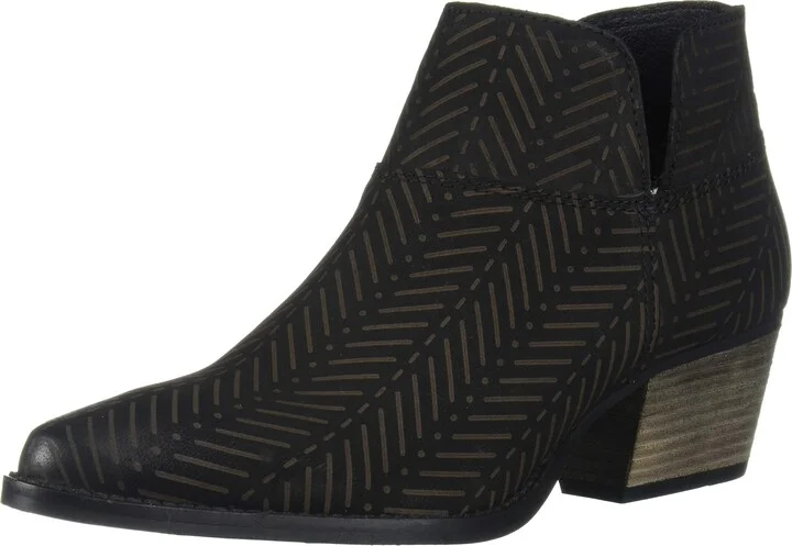 Charles by Charles David Women's Zander Ankle Boot