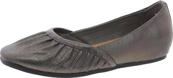 Charlie Womens Shimmer Faux Leather Ballet Flats