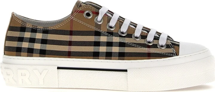 Check Sneakers