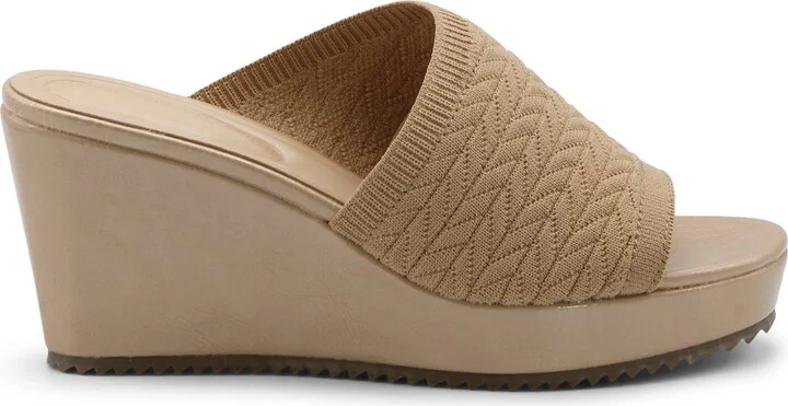 Cheery Wedge Sandal - Image 3