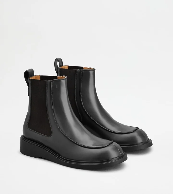 Chelsea Ankle Boots in Leather - Image 2