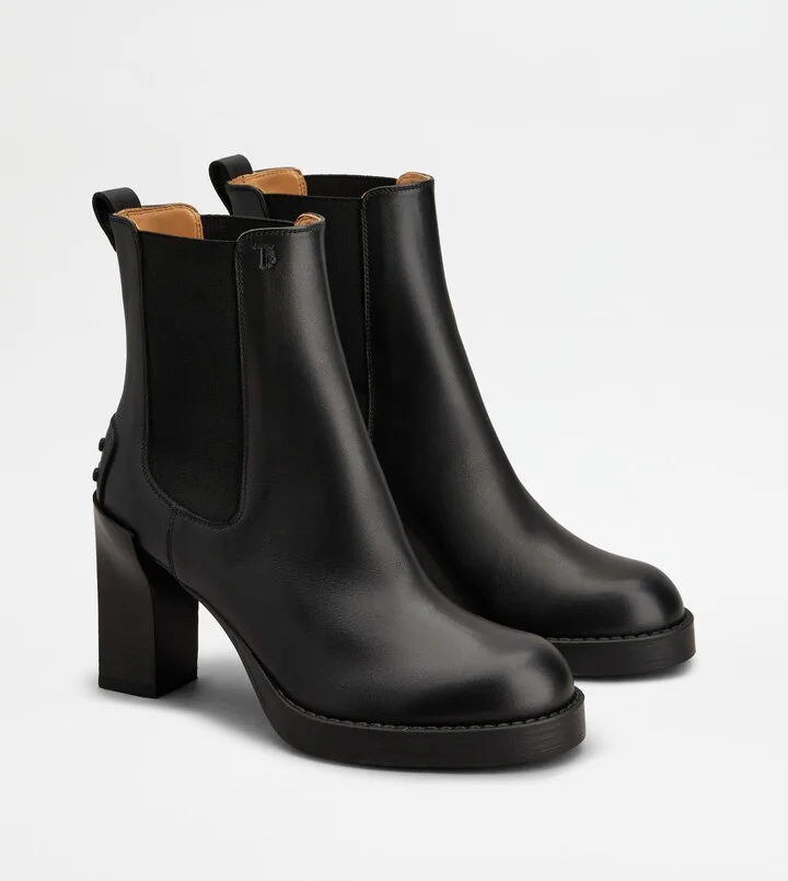 Chelsea Ankle Boots in Leather - Image 2
