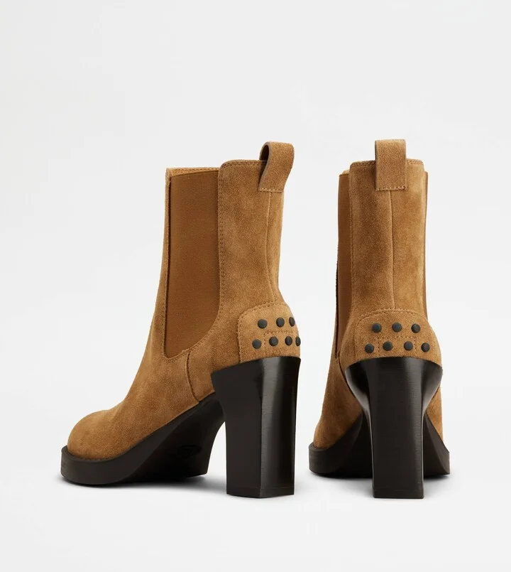 Chelsea Ankle Boots in Suede - Image 3