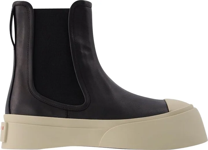 Chelsea Boot Pablo in Black Leather