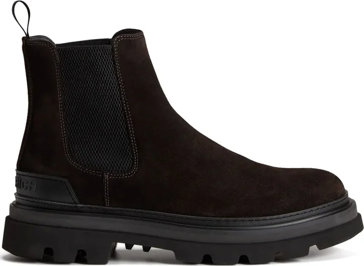 Chelsea boots