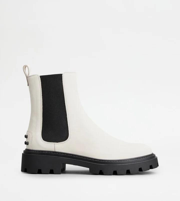 Chelsea Boots in Leather
