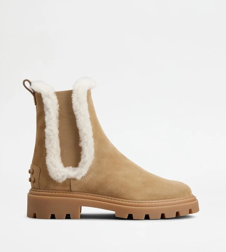 Chelsea Boots in Suede and Sheepskin