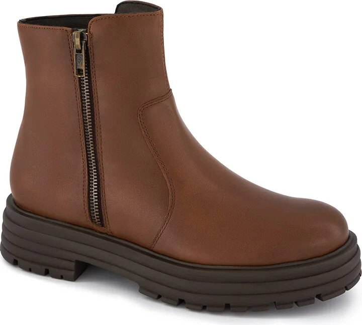 Chelsea Boots With Zipper