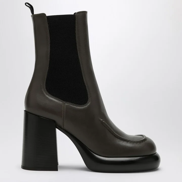 Chelsea Wedge boot in dark green leather