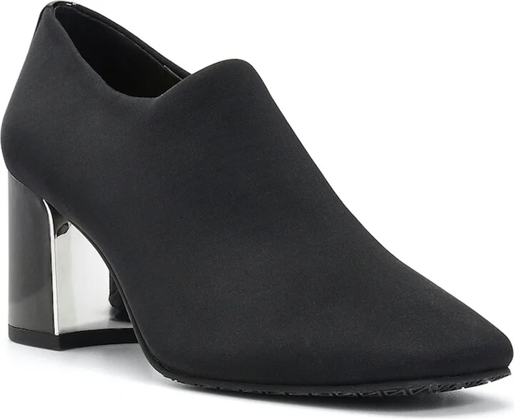 Chelsie Pump