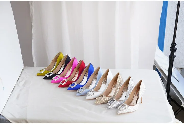 Cher Crystal Embellished Pump - Image 7