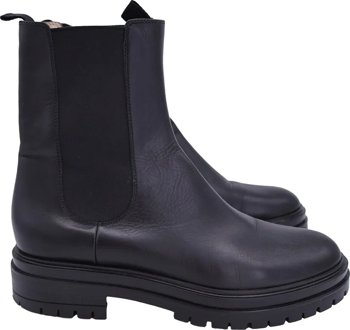 Chester Ankle Boots in Black Leather