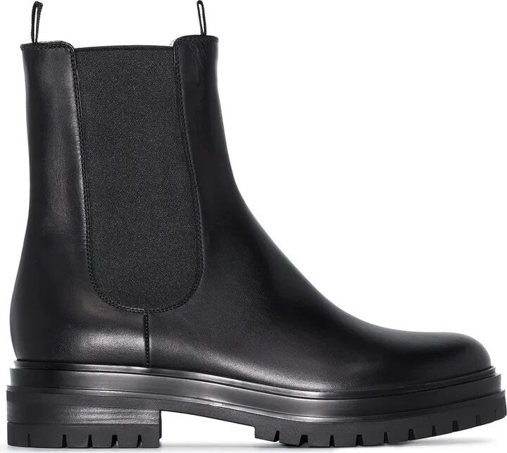 Chester Chelsea boots