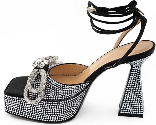 Chic Black Leather Platforms for Elevated Women's Style - Image 2