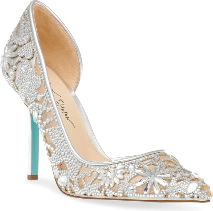 Chic Half d'Orsay Pump